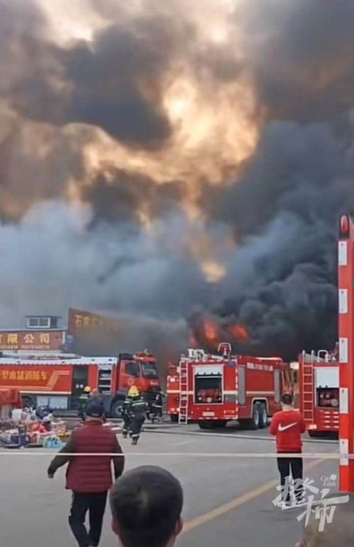 石家莊雨潤(rùn)大火 商貿(mào)驟停后的焦慮與重建之路
